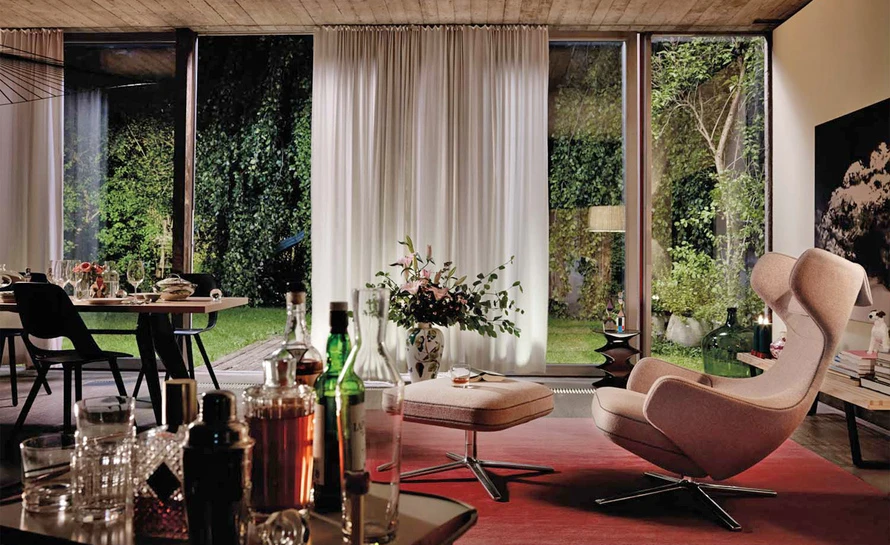 Vitra Grand Repos Lounge Chair & Ottoman 9 Vitra Grand Repos Lounge Chair & Ottoman - Image 7