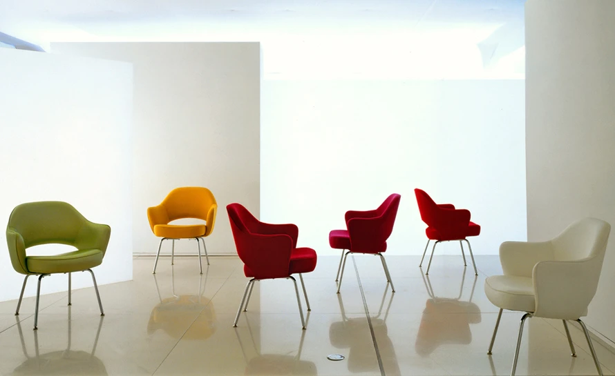 Saarinen Executive Arm Chair With Metal Legs 6 Saarinen Executive Arm Chair With Metal Legs - Image 4